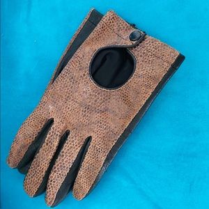 Elegant Leather Gloves
